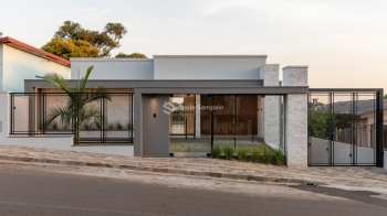 Casa 3 dormitórios Centro Cruz Alta - RS