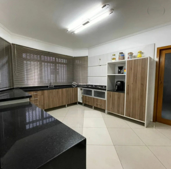 Casa 3 dormitórios Centro Cruz Alta - RS