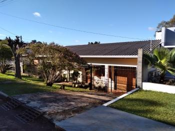 Casa 2 dormitórios Centro Cruz Alta - RS